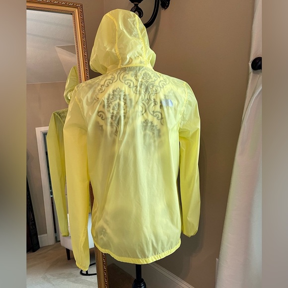 The North Face Lightweight Windbreaker Yellow Size M/M - Picture 3 of 6